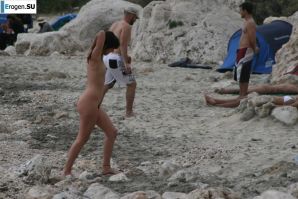 И снова хиппи. Теперь на пляжу. Часть 3. Эскиз 19