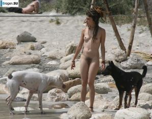 And again, hippies. Now on the beach. Part 4. Thumb 7