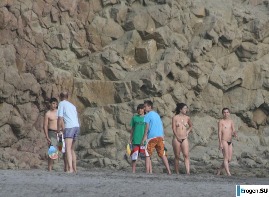 And again hippies. Now on the beach. Part 5. Photo 15