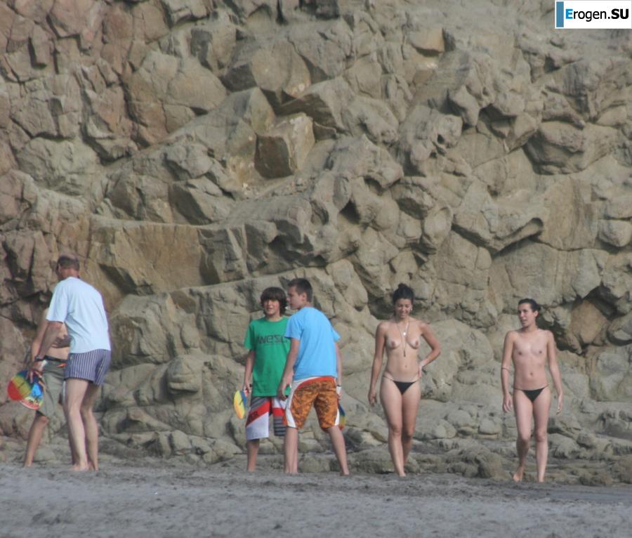 And again hippies. Now on the beach. Part 5. Photo 16