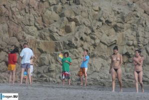 And again hippies. Now on the beach. Part 5. Thumb 18
