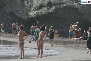 And again hippies. Now on the beach. Part 5. Thumb 8