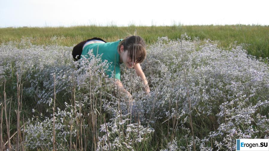 Home photos of a Ukrainian girl. Part 3. Photo 33