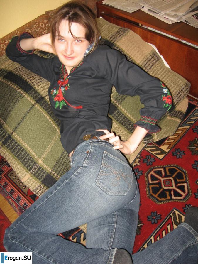 Home photos of a Ukrainian girl. Part 3. Photo 35