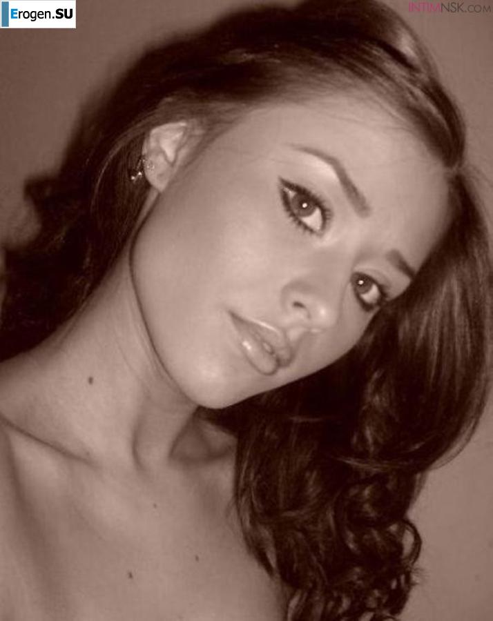 Beautiful Brunette. Photo 41