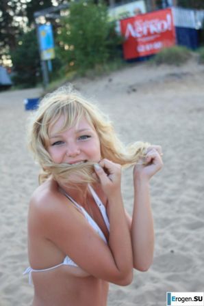 Beautiful Graduate. Thumb 35