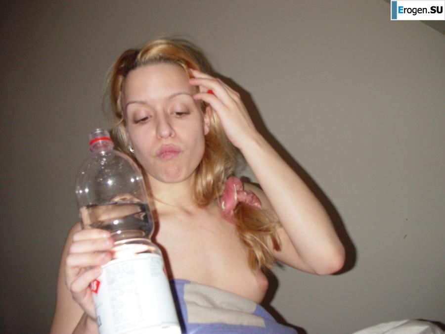 Миниатюрная любительница сексуальных игр. Фото 13