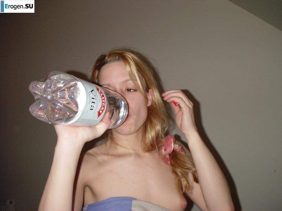 Миниатюрная любительница сексуальных игр. Фото 14