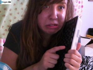 He grimaces and takes a picture of himself. Thumb 36