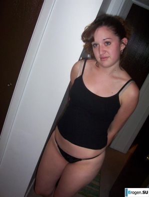 Curly-haired brunette. Thumb 5