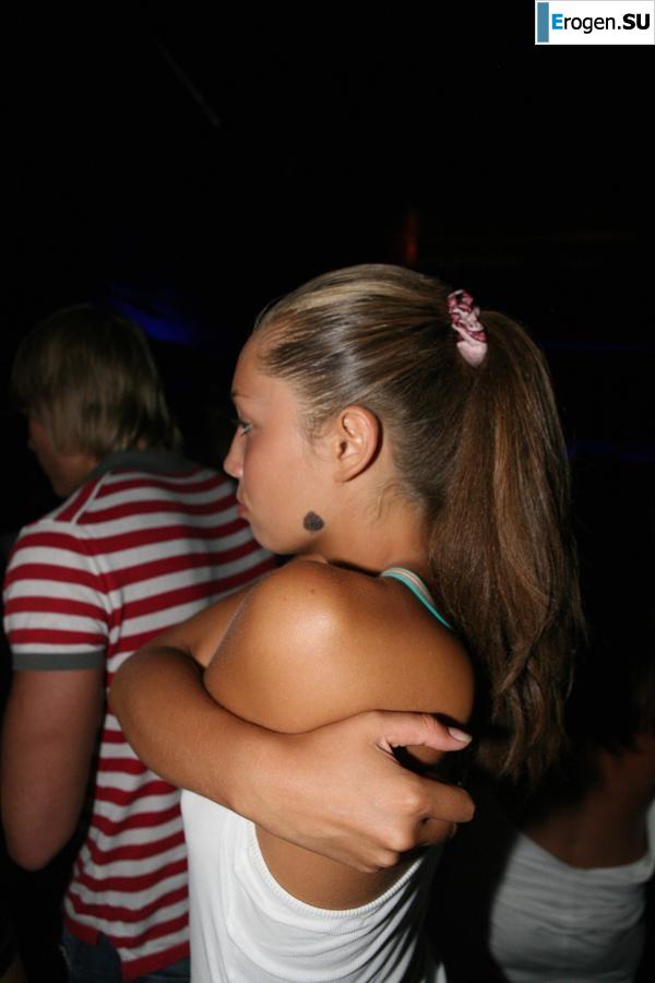 A company of Russians ignites in Turkey. Photo 28