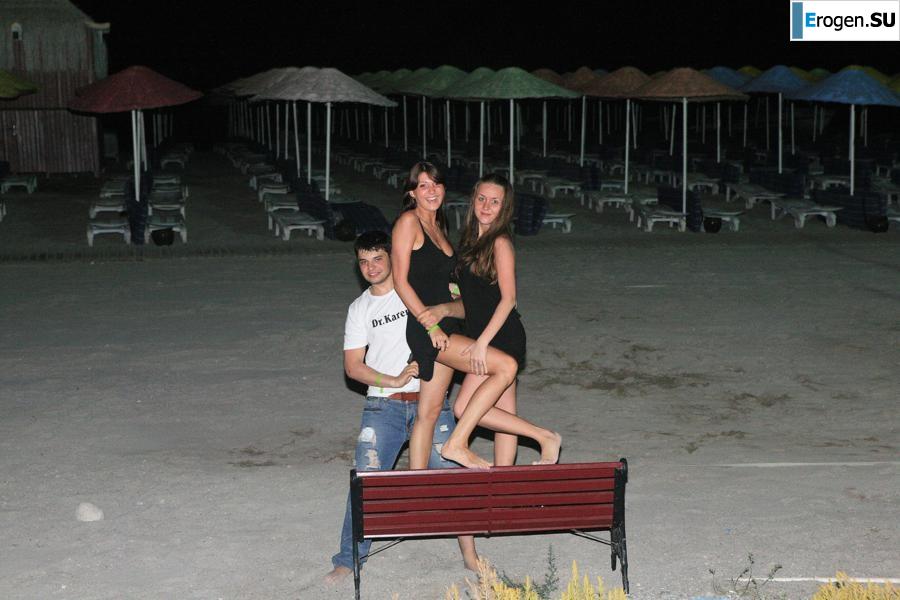 A company of Russians ignites in Turkey. Photo 5