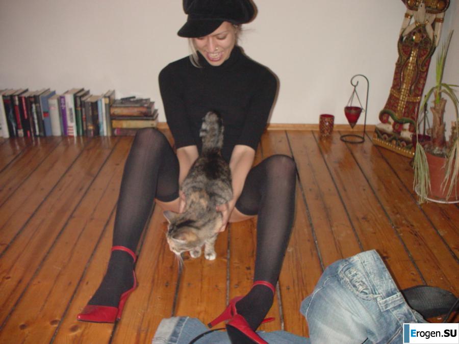 Миниатюрная любительница сексуальных игр. Часть 3. Фото 29