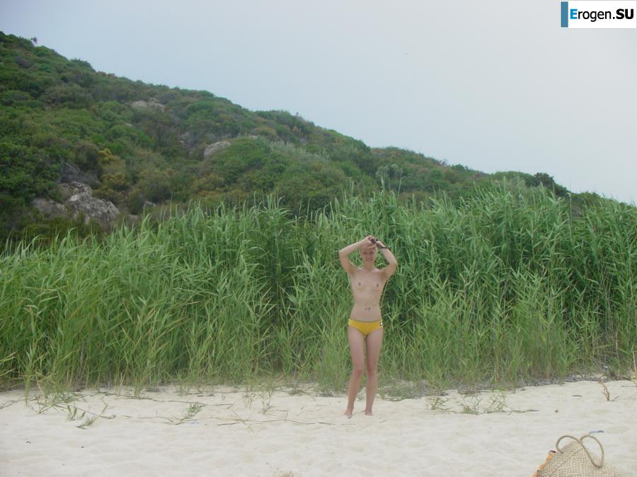 Миниатюрная любительница сексуальных игр. Часть 3. Фото 9