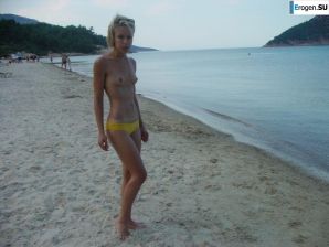 Миниатюрная любительница сексуальных игр. Часть 3. Эскиз 12