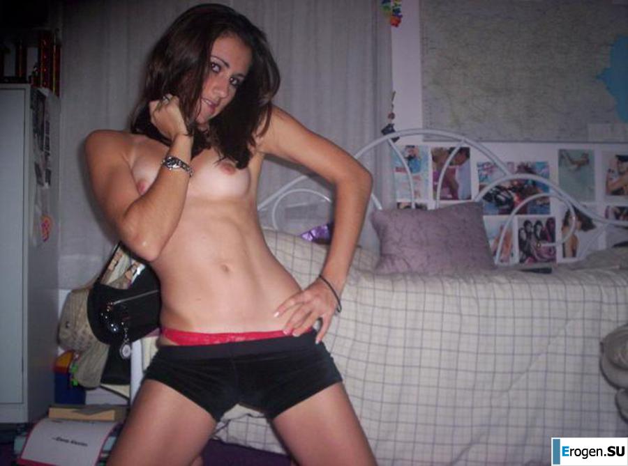 Красивая болгарка позирует дома и на пляже. Часть 2. Фото 17