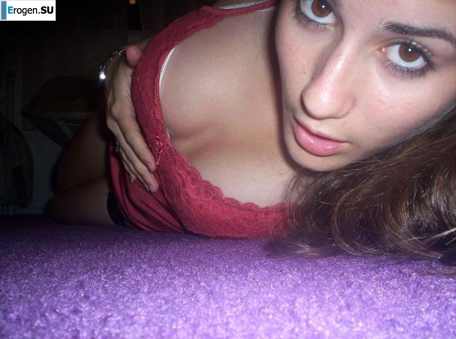 Красивая болгарка позирует дома и на пляже. Часть 2. Фото 24