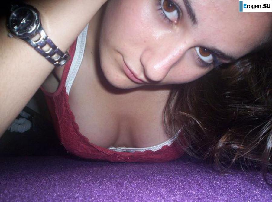 Красивая болгарка позирует дома и на пляже. Часть 2. Фото 26