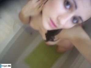 Beautiful Bulgarian posing at home and on the beach. Part 4. Thumb 8