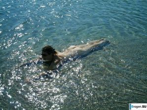 Posing at the sea. Thumb 10