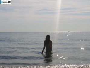 Posing at the sea. Thumb 25