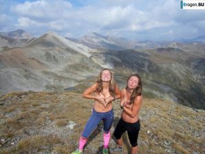 Nudity in the Mountains. Thumb 6