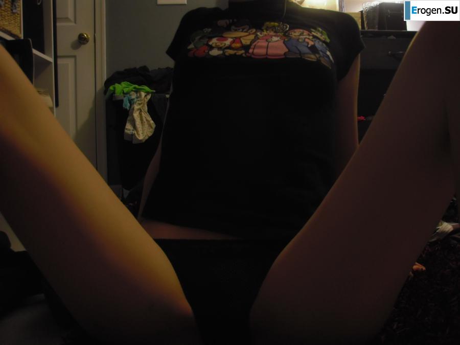 A young girl with a beautiful body. Photo 22