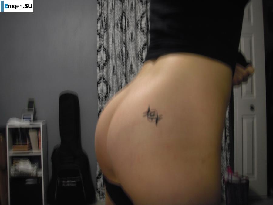 A young girl with a beautiful body. Photo 29