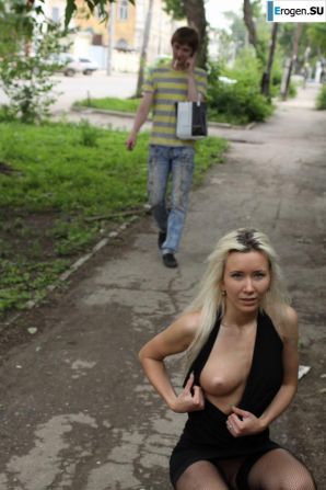 Nastya from Samara walks around the city and shows herself. Part 2. Thumb 20