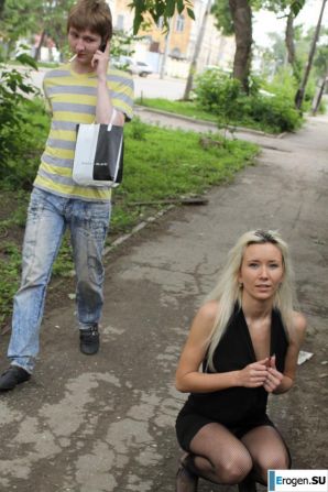 Nastya from Samara walks around the city and shows herself. Part 2. Thumb 22