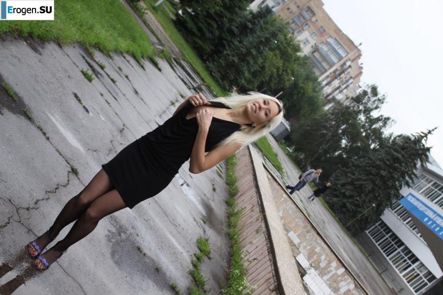 Nastya from Samara walks around the city and shows herself. Part 6. Photo 18