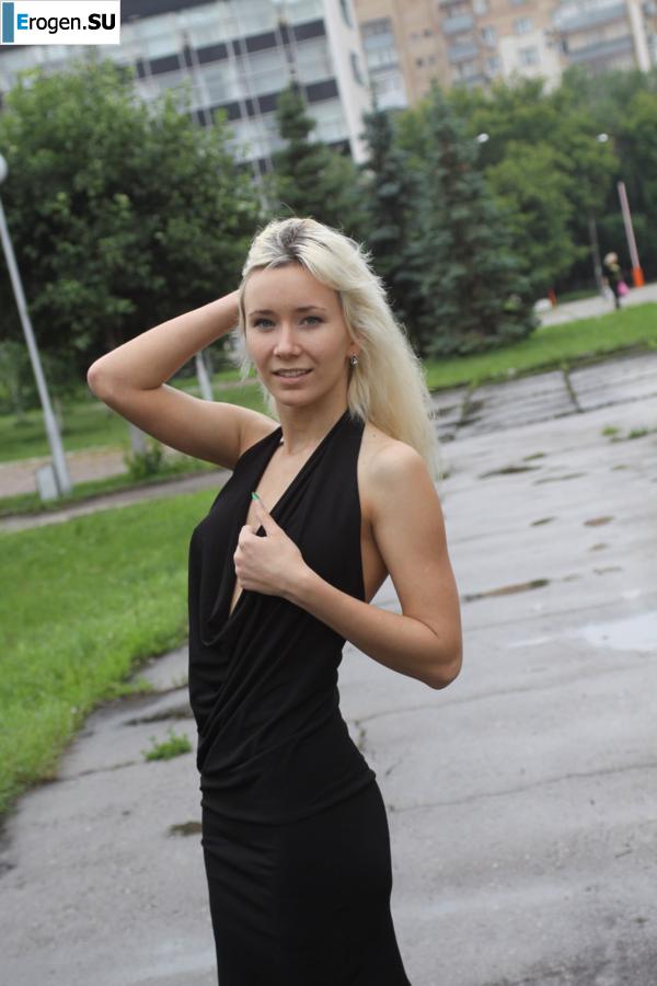 Nastya from Samara walks around the city and shows herself. Part 6. Photo 19