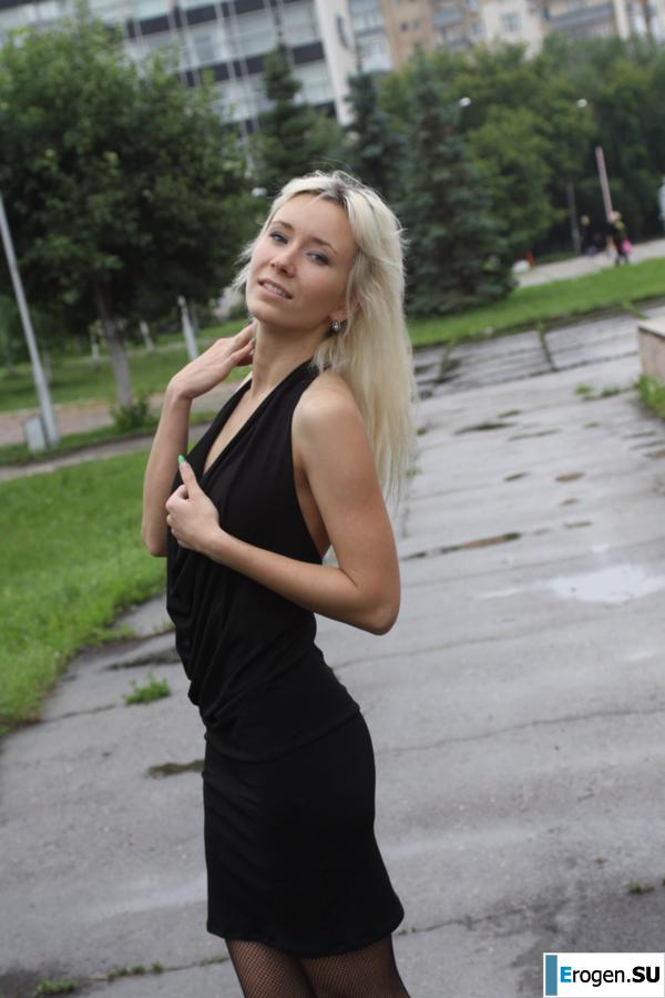 Nastya from Samara walks around the city and shows herself. Part 6. Photo 20