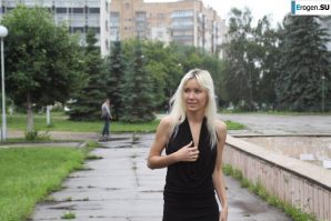 Nastya from Samara walks around the city and shows herself. Part 6. Thumb 12