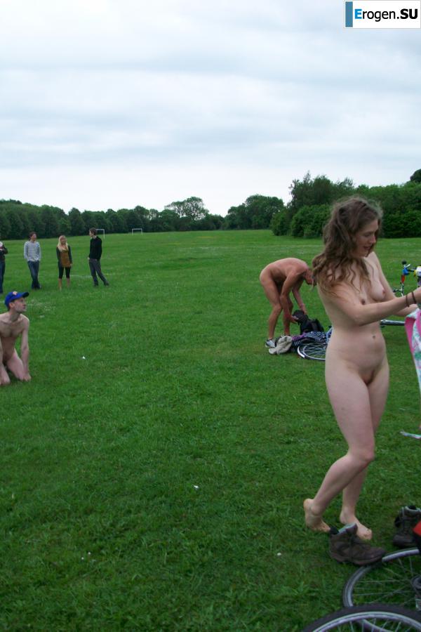 Naked bike rides. Part 4. Photo 17