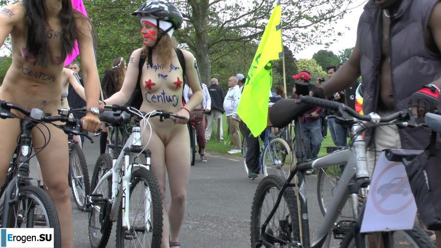 Naked bike rides. Part 4. Photo 40