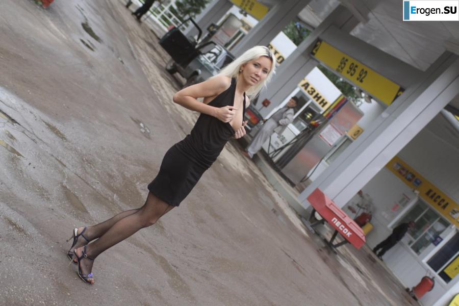 Nastya from Samara walks around the city and shows herself. Part 9. Photo 31