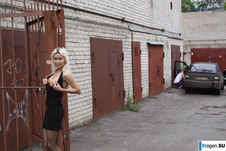 Nastya from Samara walks around the city and shows herself. Part 10. Photo 3