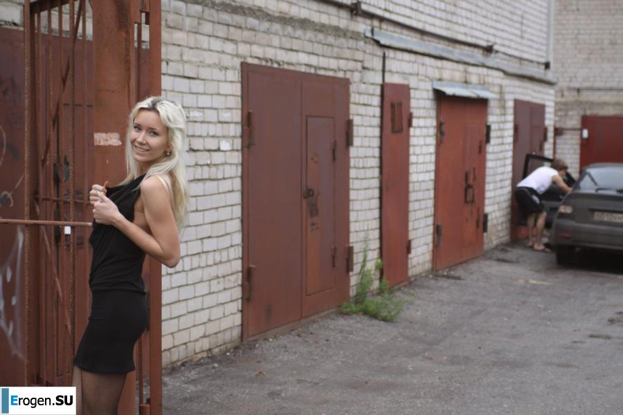 Nastya from Samara walks around the city and shows herself. Part 10. Photo 5