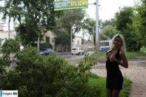 Nastya from Samara walks around the city and shows herself. Part 10. Thumb 15