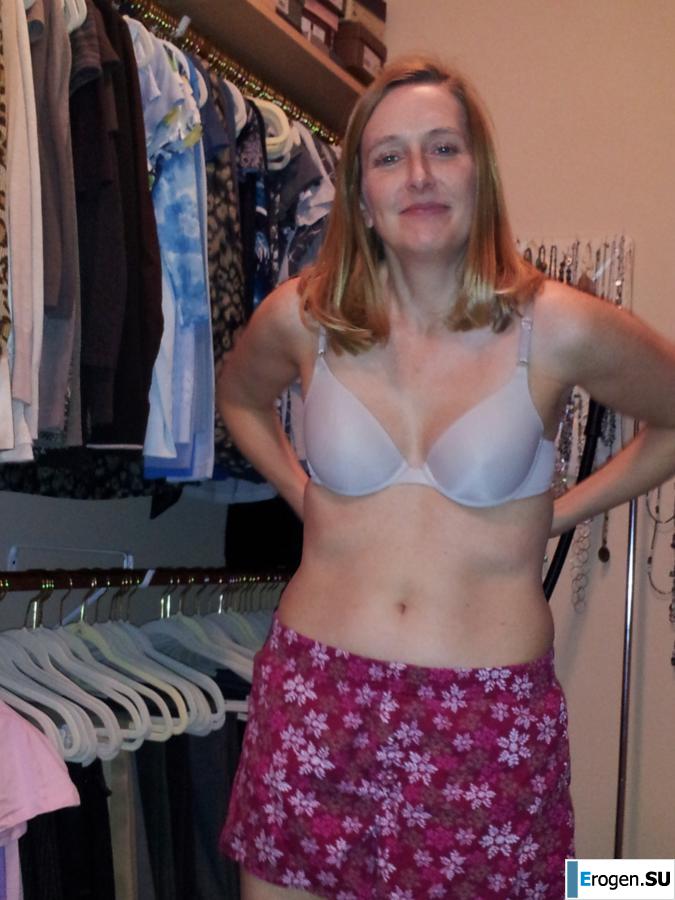 Well-preserved old woman - minx. Photo 12