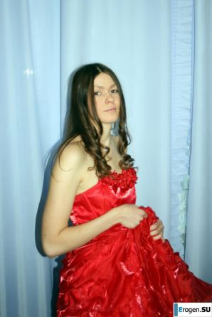 Russian Asian woman with a lizard. Thumb 11