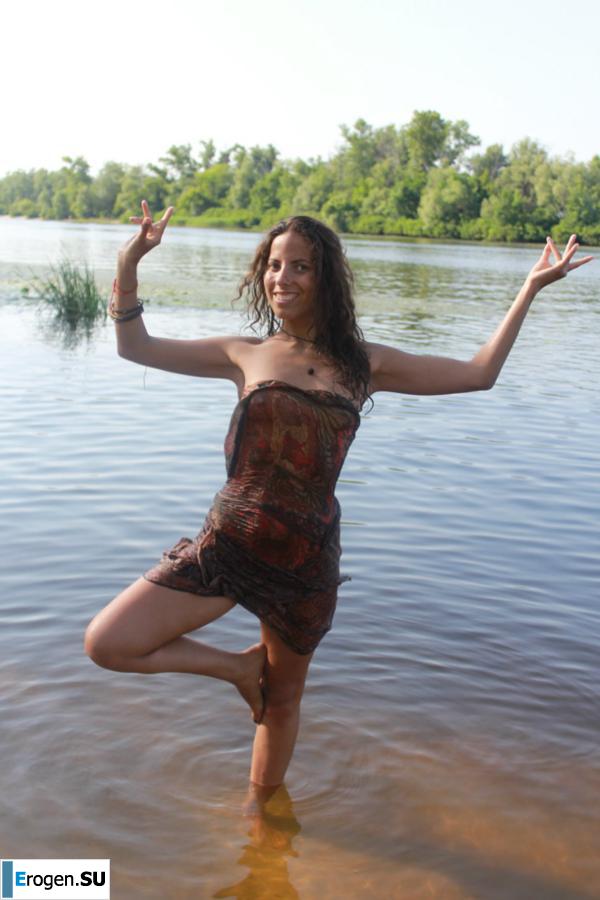 Ukrainian nudists in the summer. Photo 38