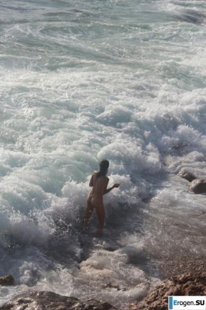 Украинские нудисты летом. Эскиз 33