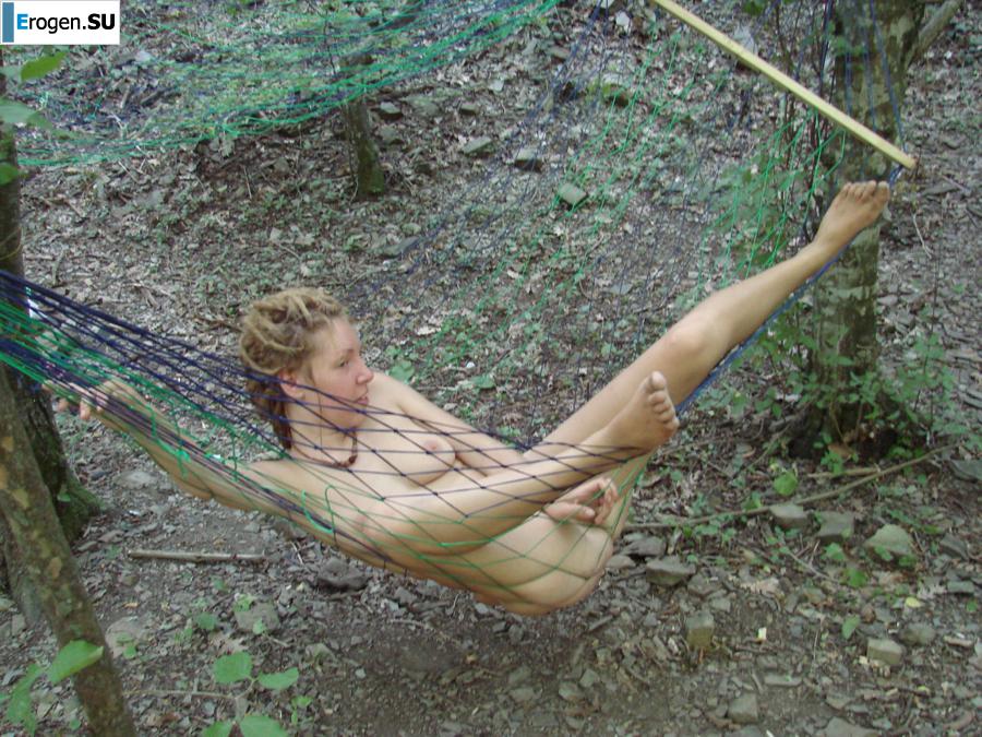 Hippies are nudists. Photo 47