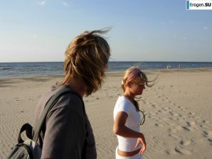 That blonde, the brunette. Part 2. Thumb 26