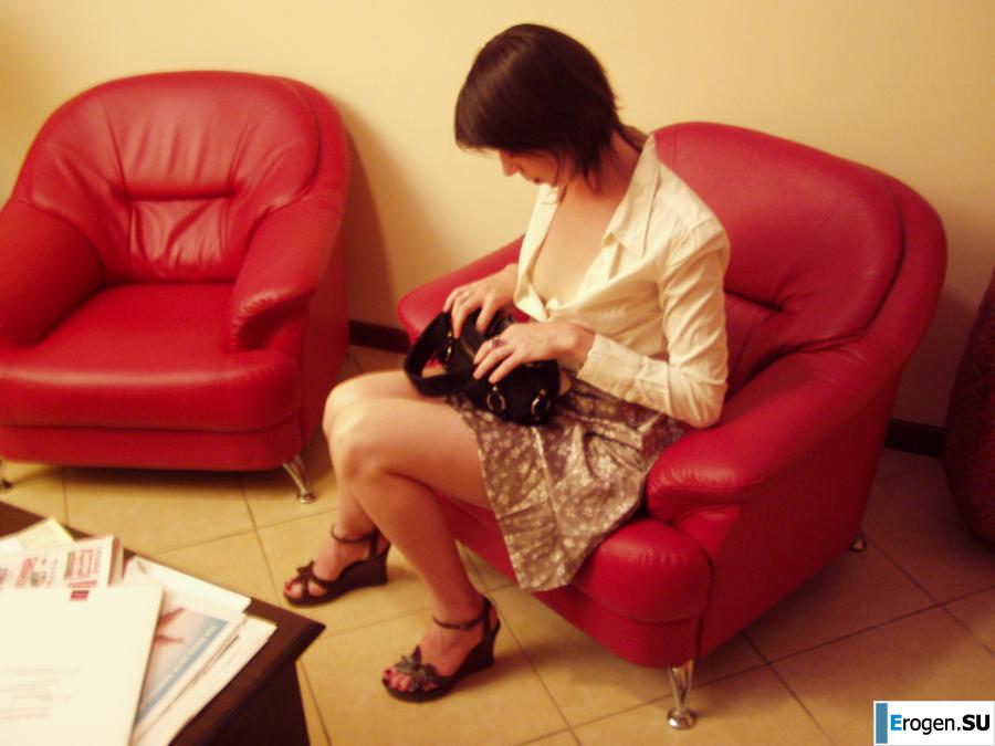 French Bisexual Brunette. Photo 3