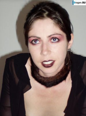 French Bisexual Brunette. Thumb 21