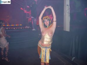 Публичное обнажение. Эскиз 13