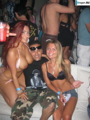 Публичное обнажение. Эскиз 34